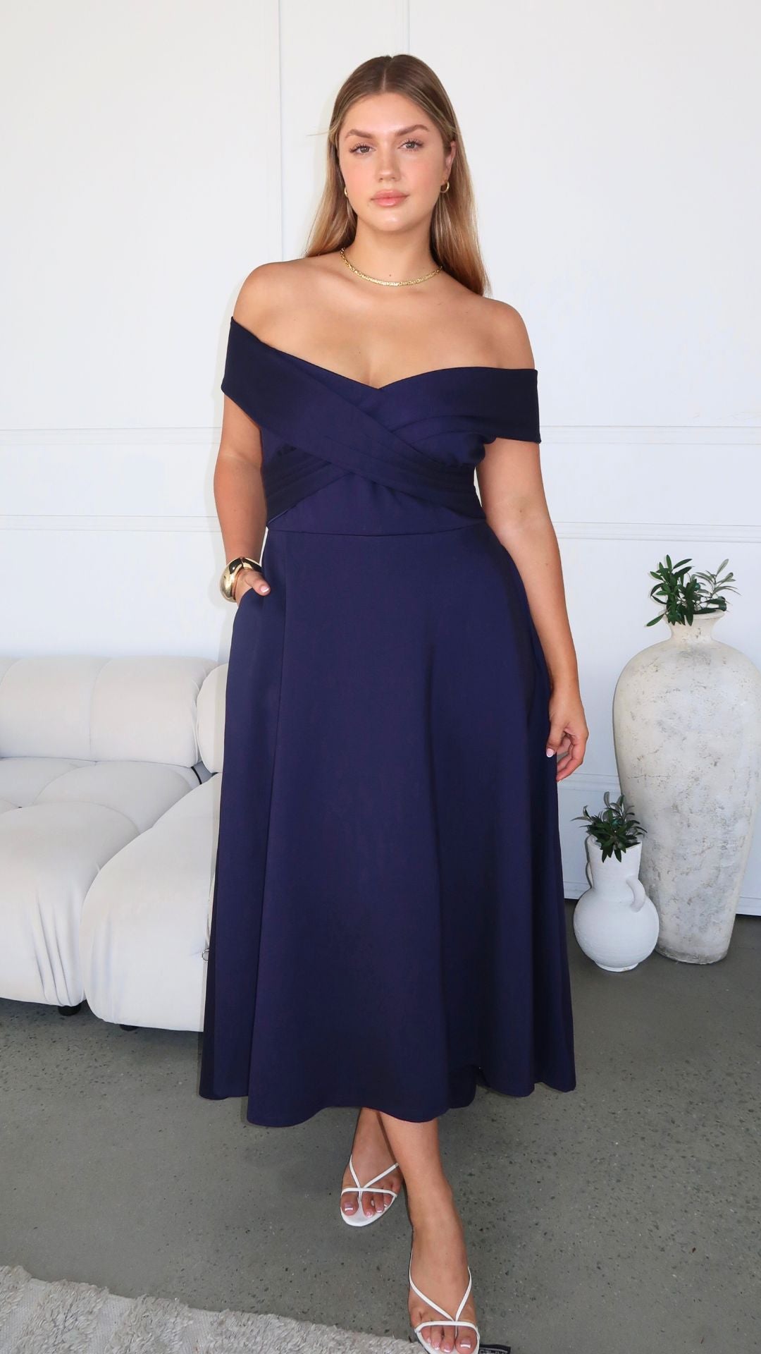 How to style an hourglass body shape?