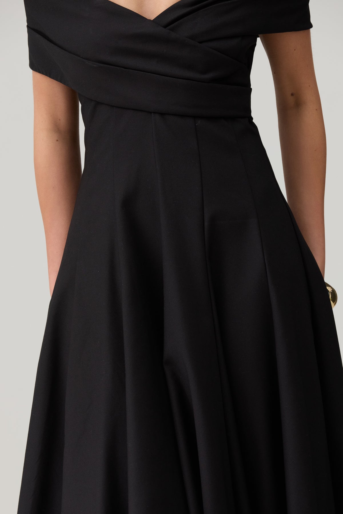 Ari Dress in Black