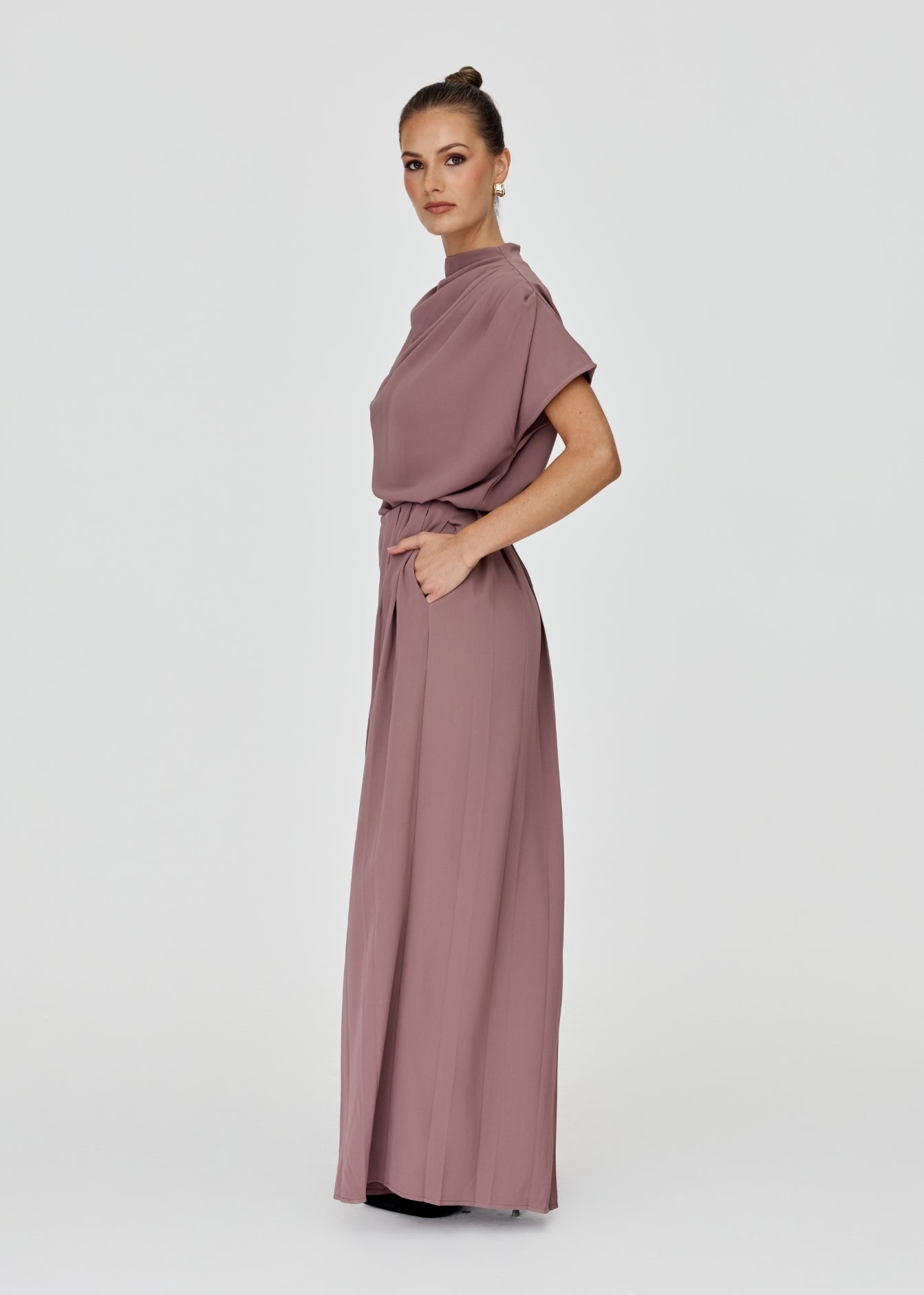 Sharee Top Mocha Mousse – mocha workwear top, full length view