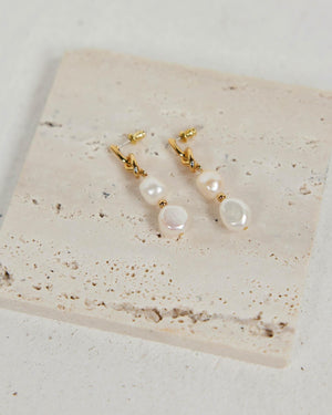 Hana Pearl Earrings