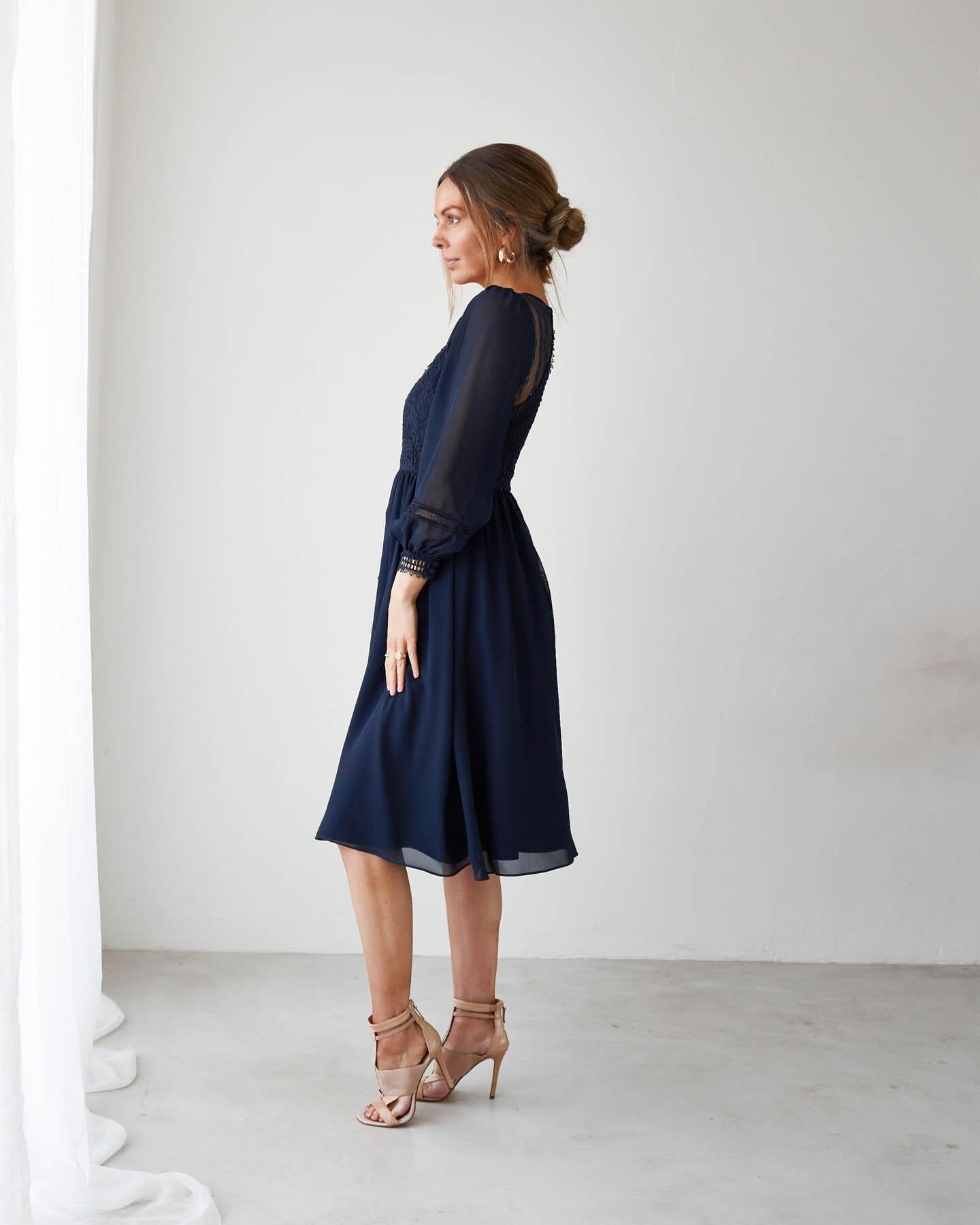 Billie and cheap blossom navy dress